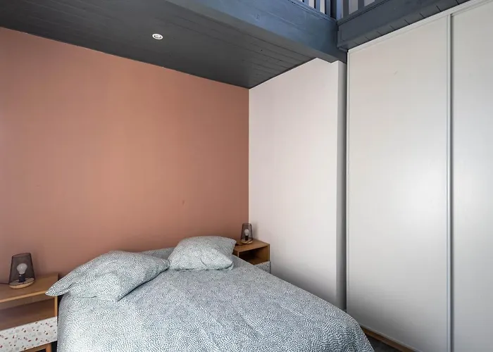 Maison De En Plein Centre Avec Terrasse Villa