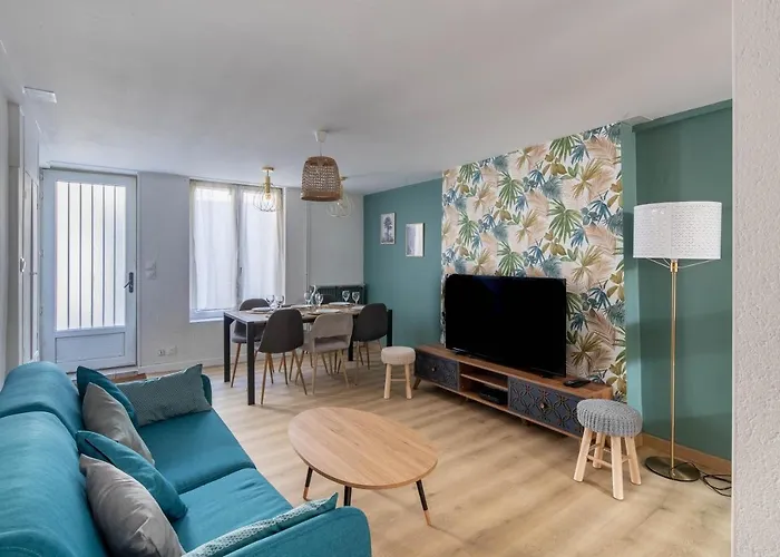 Maison De En Plein Centre Avec Terrasse * Poitiers